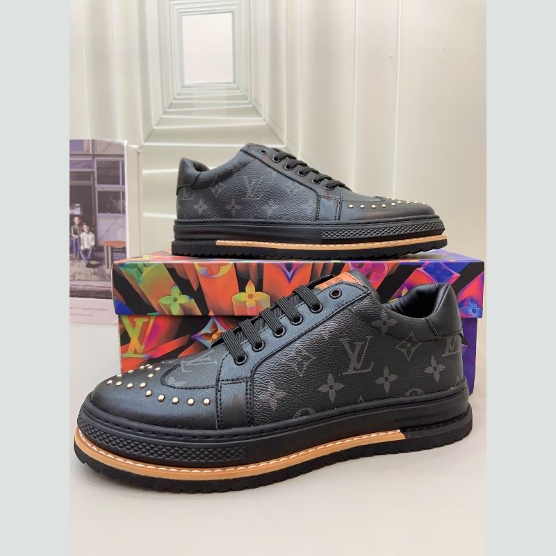 l**is V*t*n sneakers